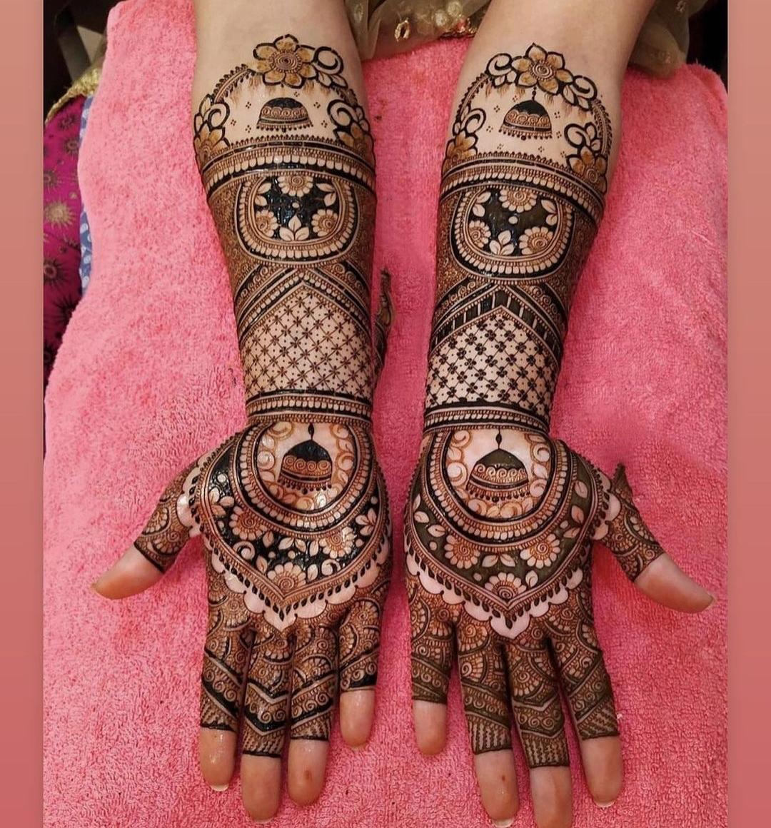 Ravi Mehndi Vala Artist